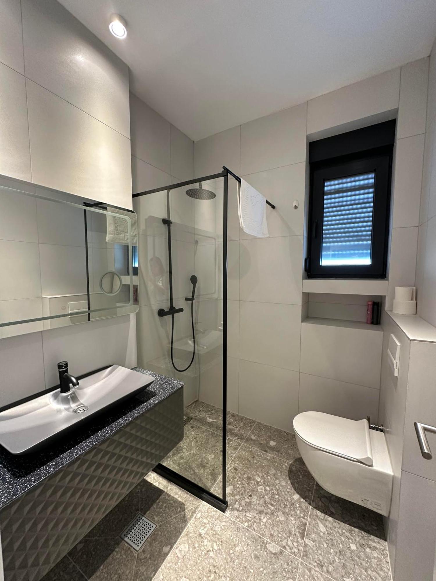 Pristina Select Apartments Экстерьер фото